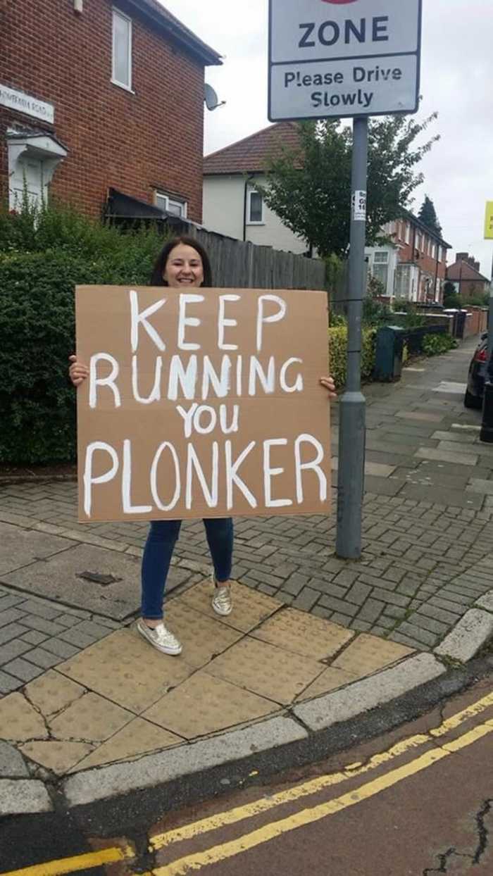 Motivating sign for London marathon runner